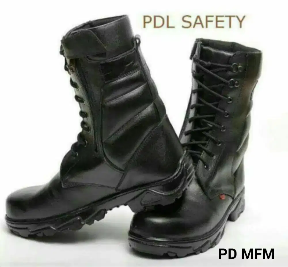 Sepatu safety kulit