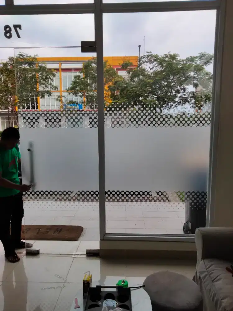 Sticker sunblast cutting dan printing