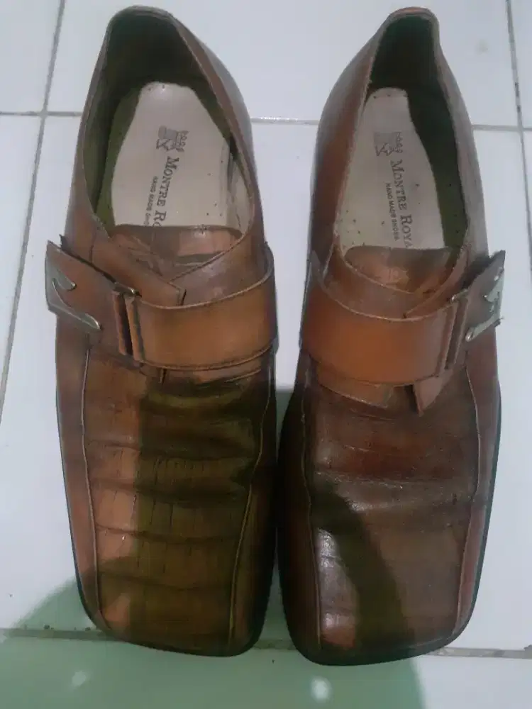 SEPATU KULIT MONTRE ROYALE