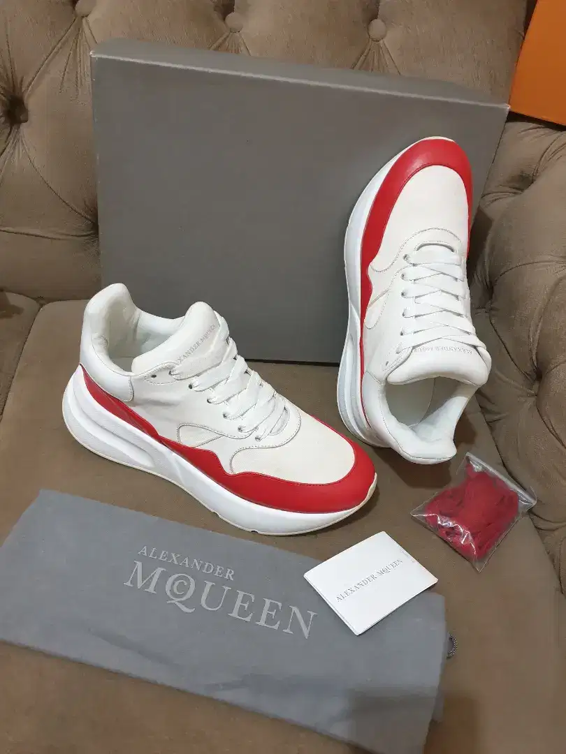Mulus .authentic sepatu .sneakers alexander mcqueen size 40.5