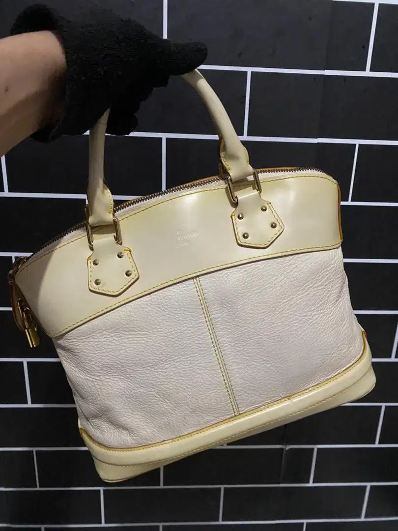 Tas louis vuitton suhali lockit 2006 authentic GM cream (saleeee)