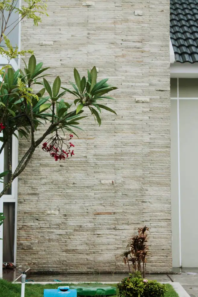 Batu Alam Bobos RTA fasad Eksterior dan interior Rumah