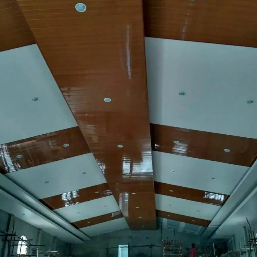 PLAFON PVC FREE ORNAMEN 30CM