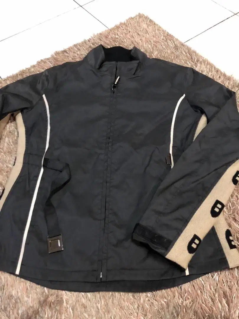 Jaket Bally ori like new size M ( 45 x 62cms) unisex