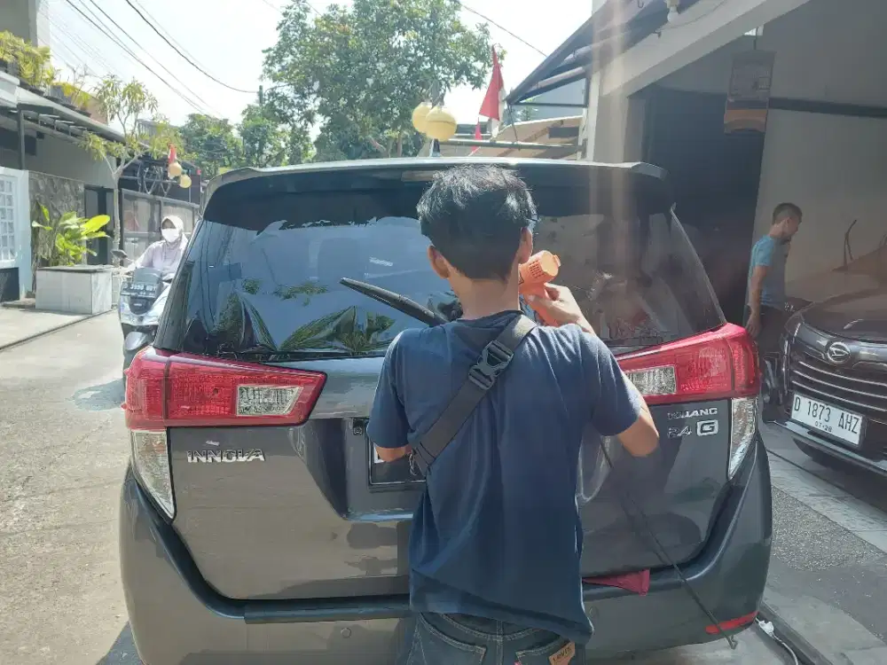 teknisi panggilan pasang kaca film mobil