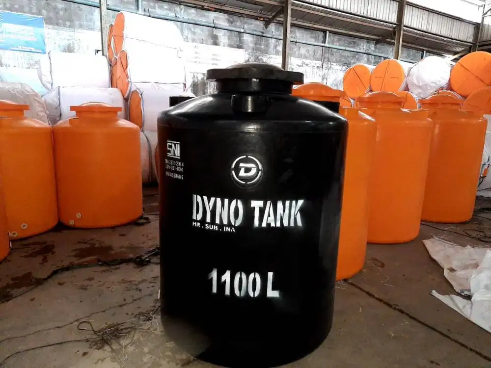 Tandon Air Plastik DYNO 1100lt