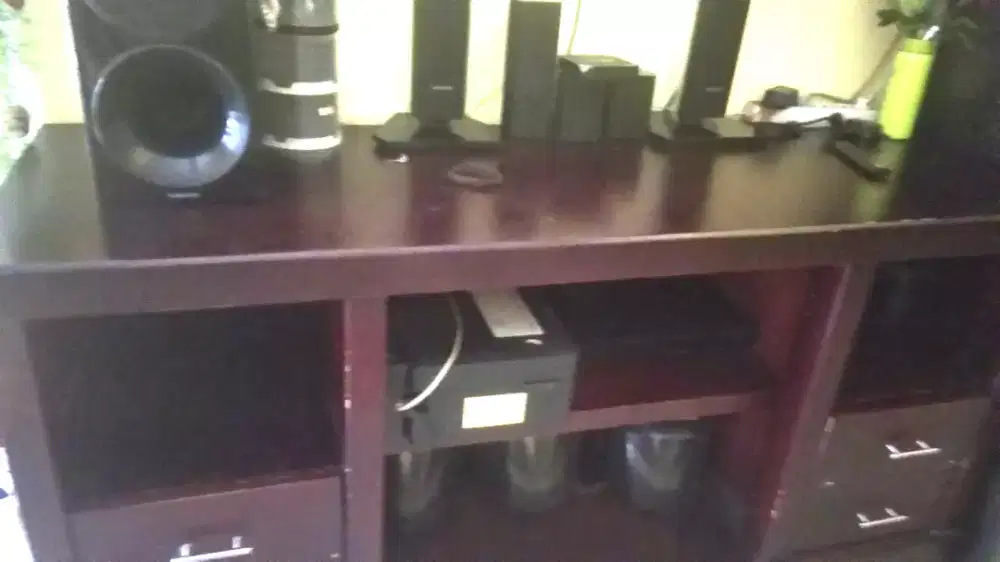 Meja serbaguna bahan kayu sangat kokoh