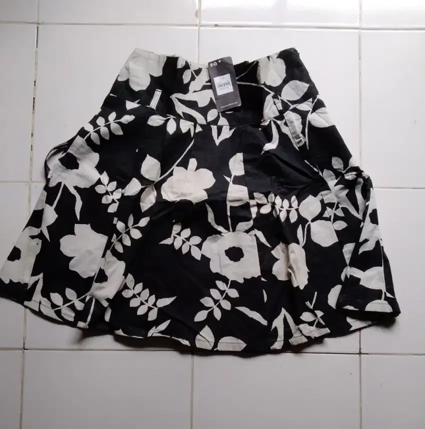 Nett Rok Fame size M