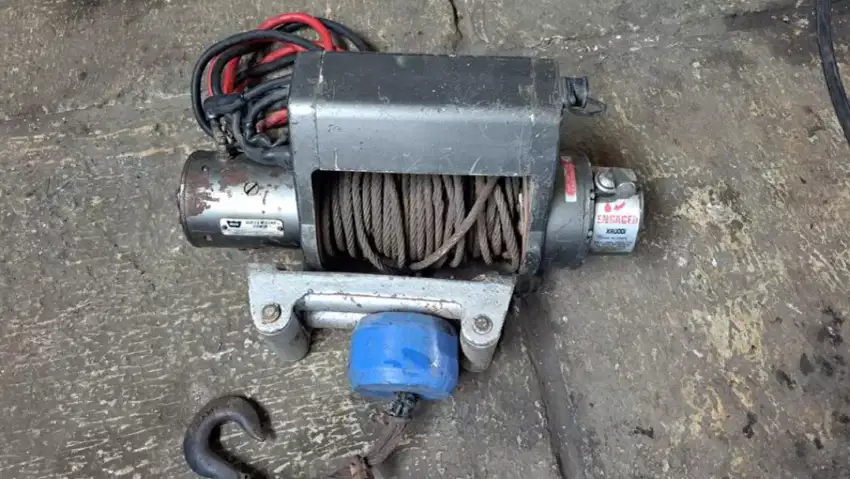 Winch warn X8000i