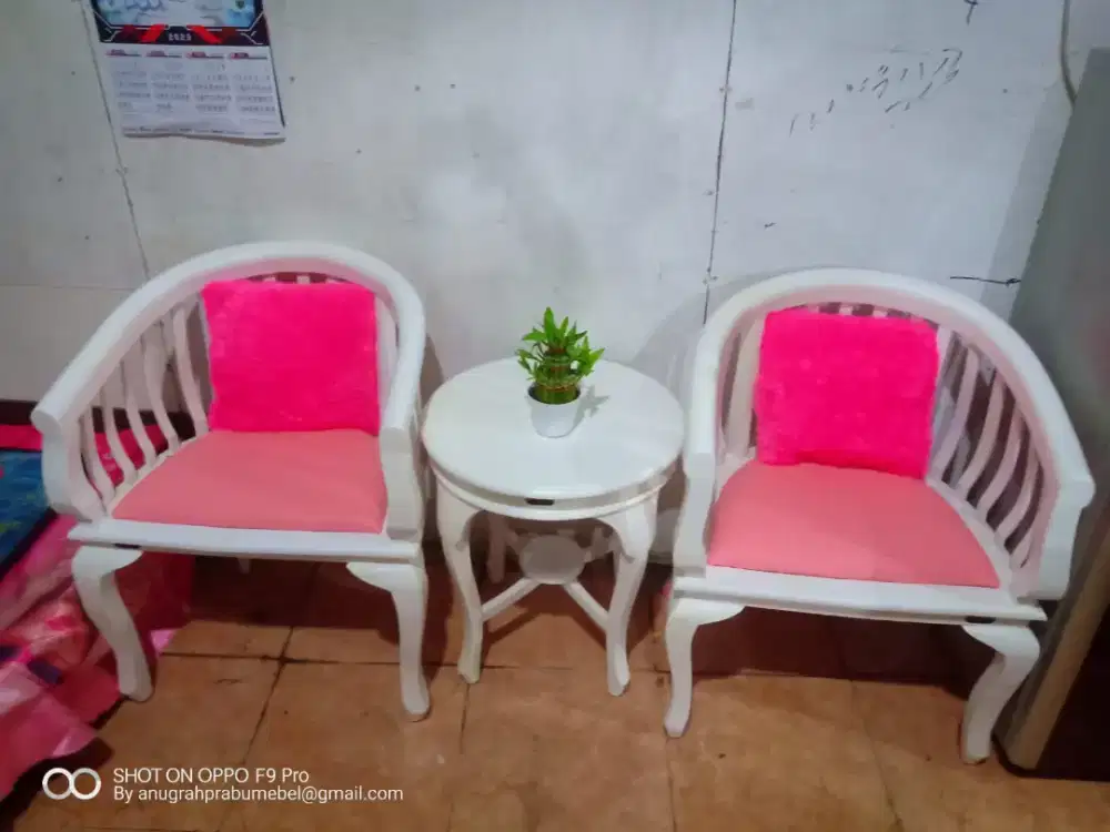 Kursi jati teras Betawi