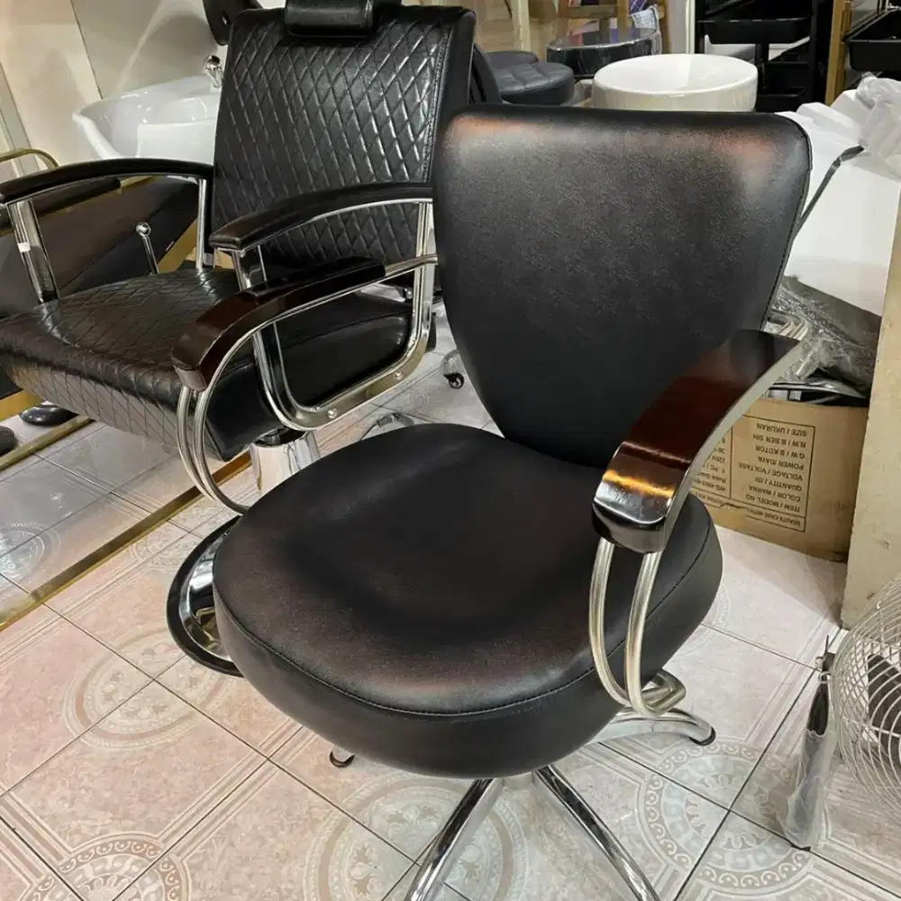 Kursi barber/salon hidrolik