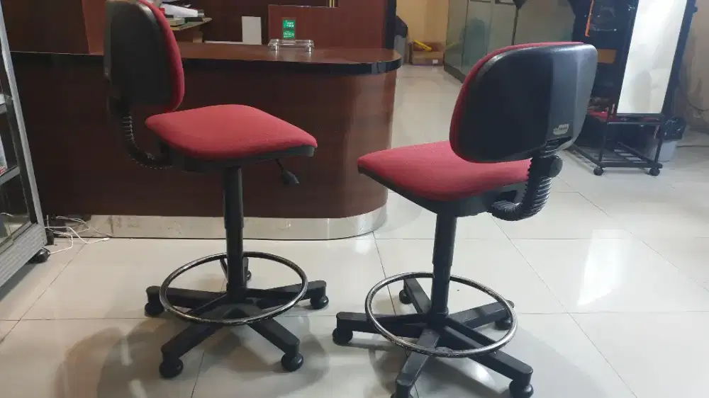 Kursi Sekretaris Reseptionis Diwar