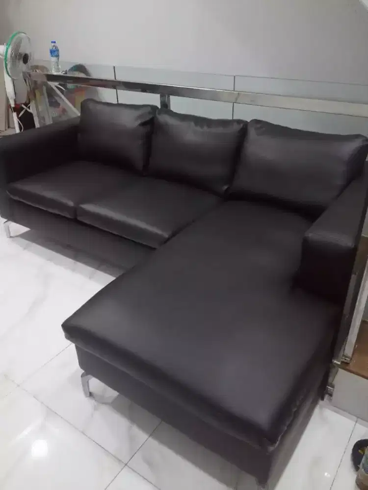 Jasa perbaikan sofa ganti kulit dan bahan berbagai jenis motif
