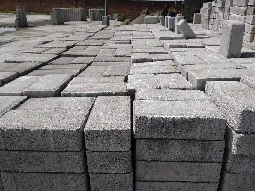 Jual paving block, corso segi empat, segi enam, topi uskup dan kanstin