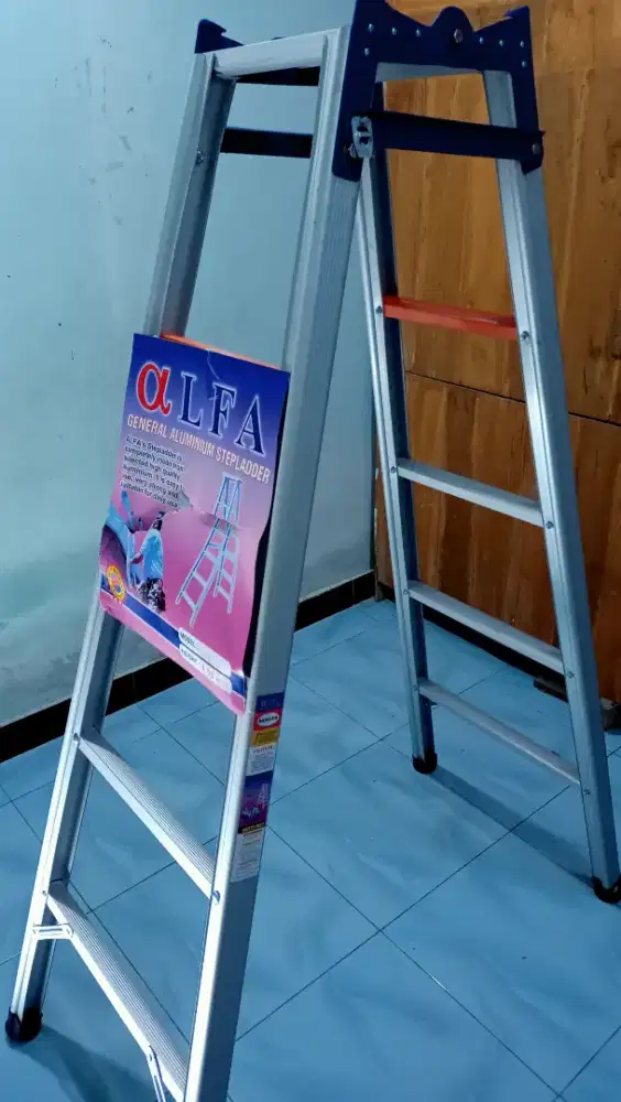 Tangga lipat aluminium 1,50m