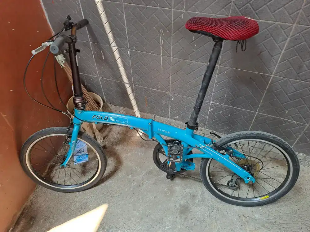 Sepeda lipat foldx slider biru muda cakep jual murah cepat BU banget