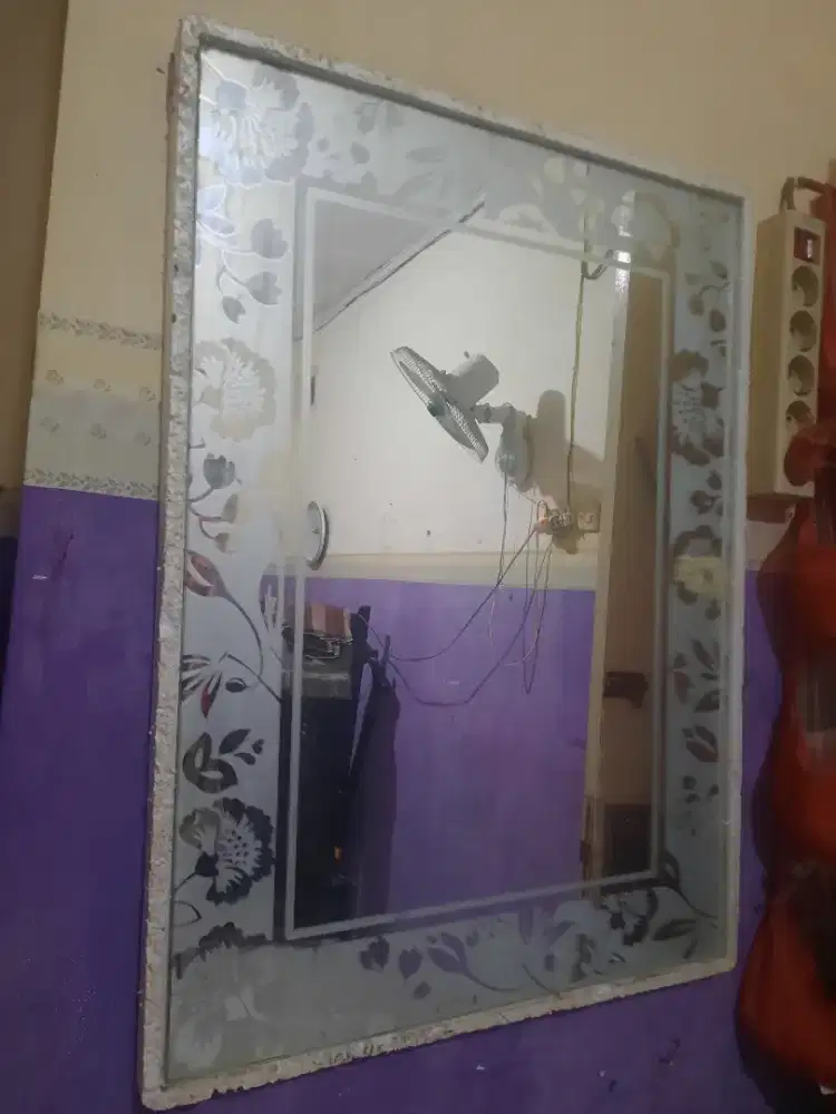 Cermin informa terawat masih dg bungkus styrofoam.jpg