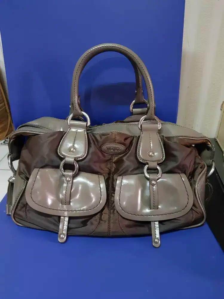 Tas wanita tods ori bahan mulus size M 32x20cms