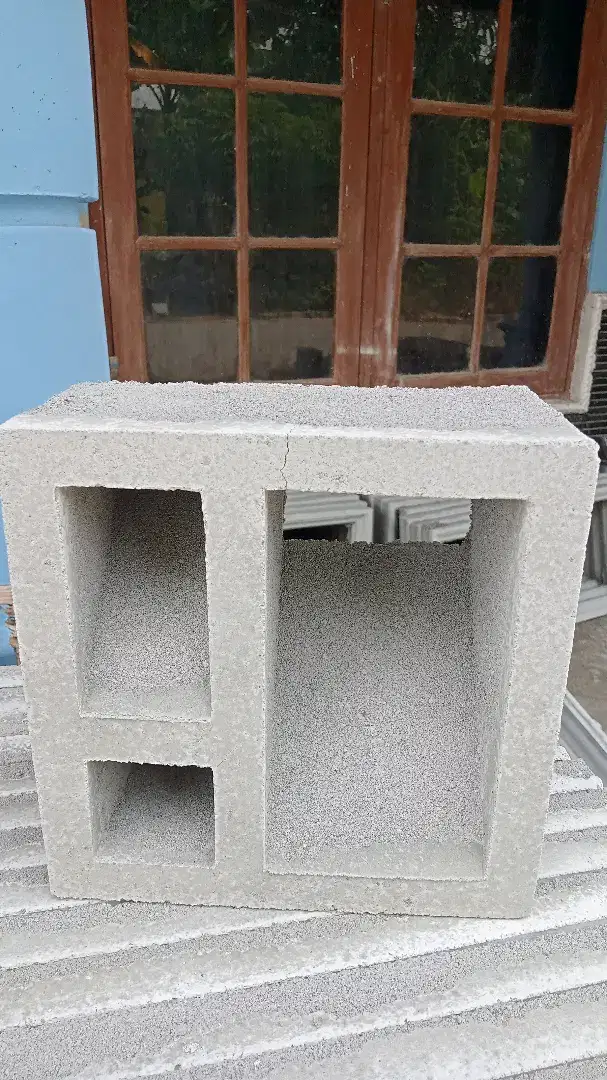 Loster beton 3 dimensi