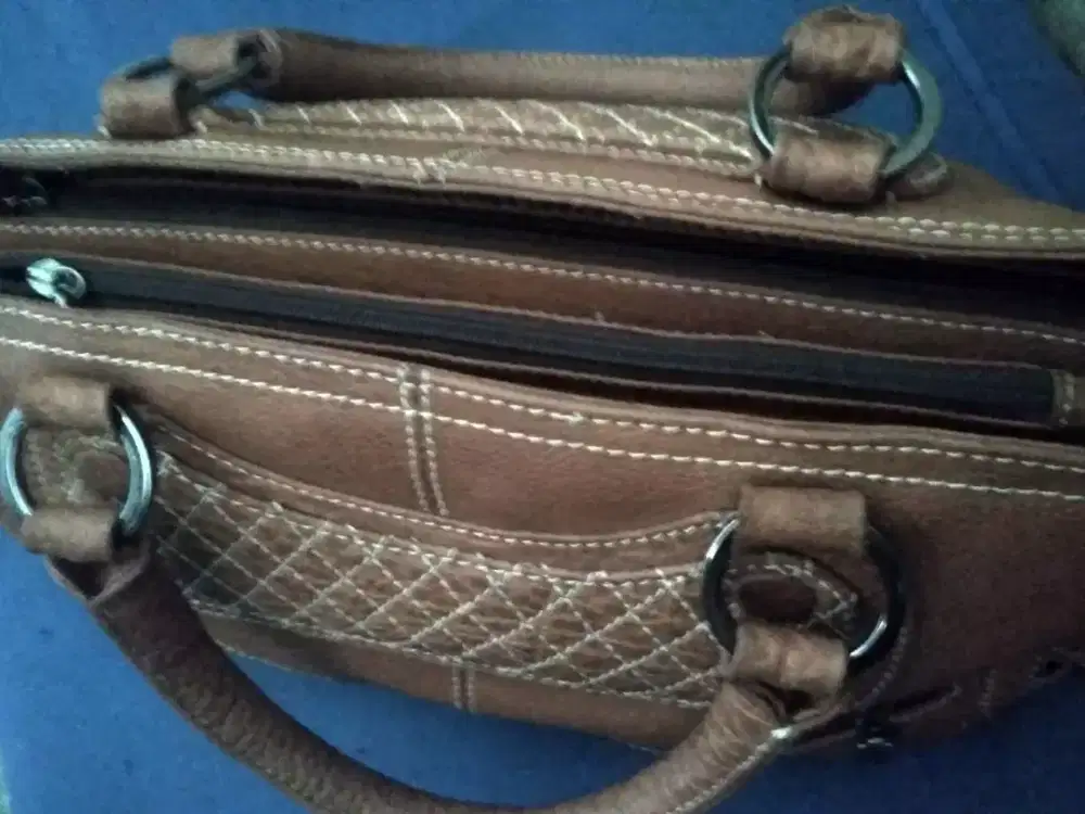 TAS WANITA GRATIS SATU DOMPET.