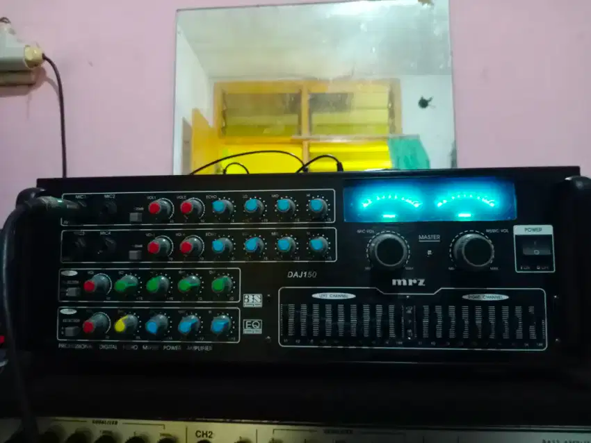 Digital Ampli power merk mrz.