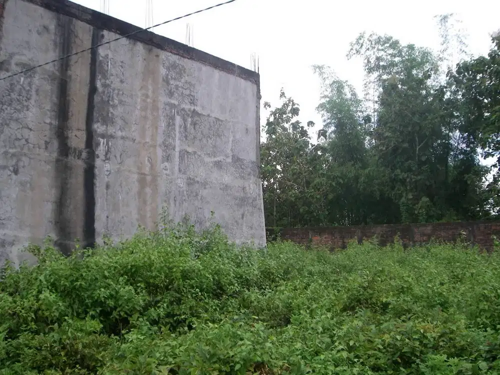 Rumah bekas ternak Waallet