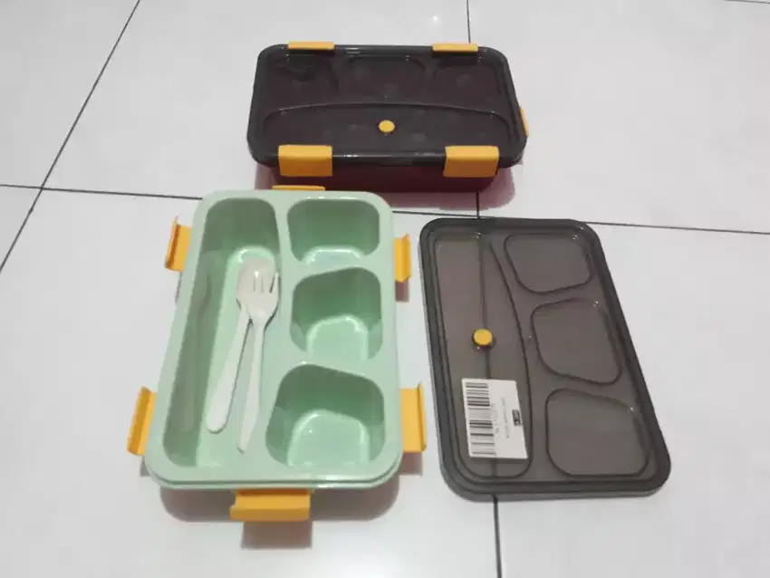 kotak makan 1 set