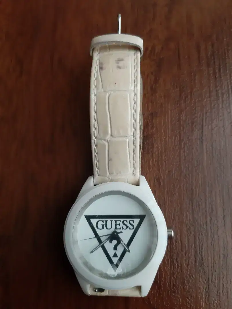 Jam Guess, Original, warna putih gan