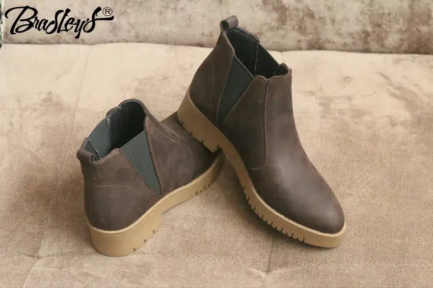 Sepatu Boots Wanita audrey warna coklat - sepatu kerja - sepatu travel