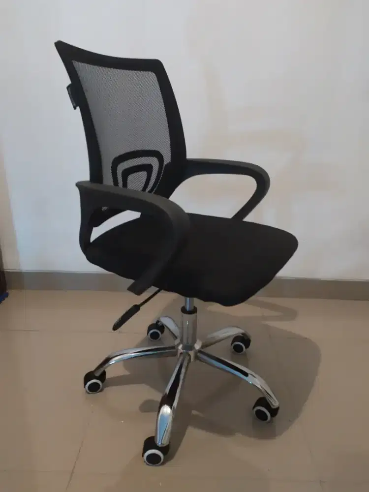 KURSI KANTOR IMPORTA BEKAS DUDUKAN SANDARAN SANGAT TEBAL DAN BAIK NORM