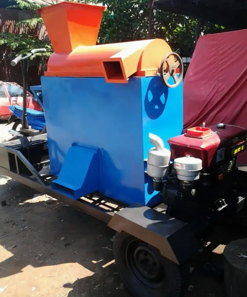 Mesin perontok jagung klobot roda 3