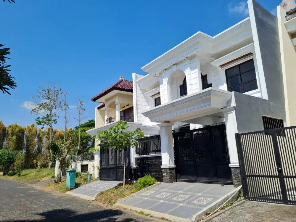 Murah Rumah Mewah Kawasan Elite Araya Golf 10 Kamar Bangunan Bagus