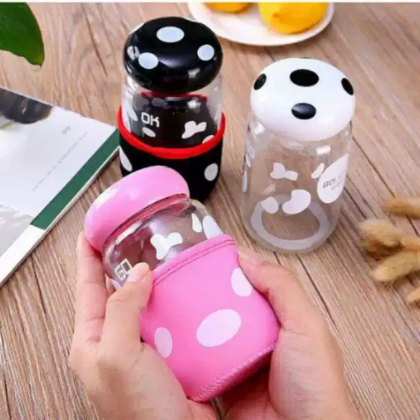 Botol minum jamur