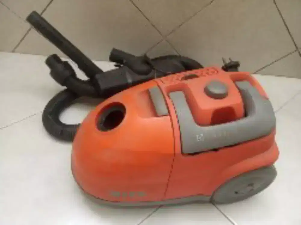 Penyedot Debu Electroluc