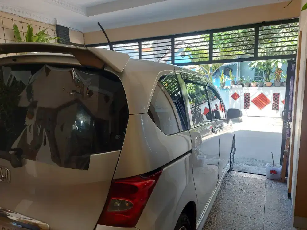 kaca film mobil berbagai merk panggilan