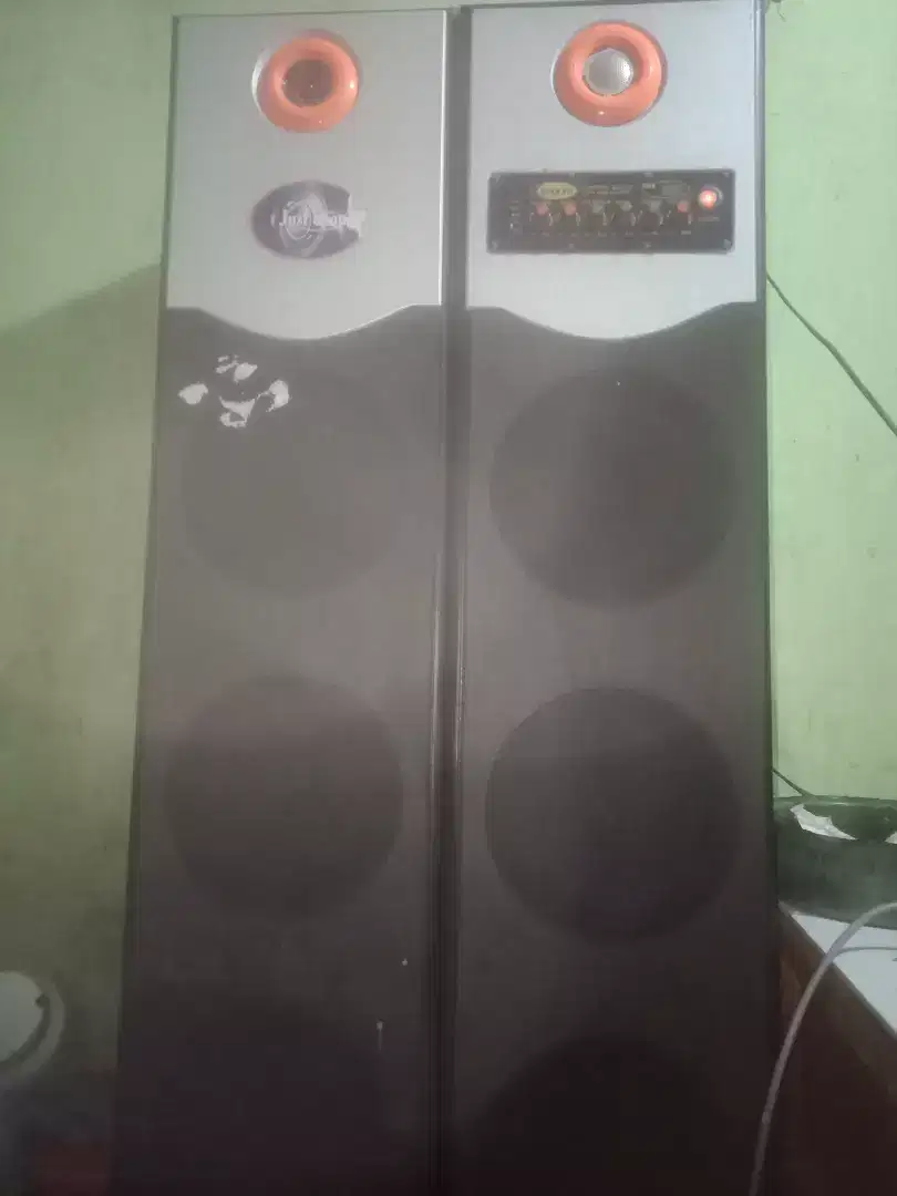 Di jual speker merek nik kai the best 4 unit speker tinggi 1 meter +