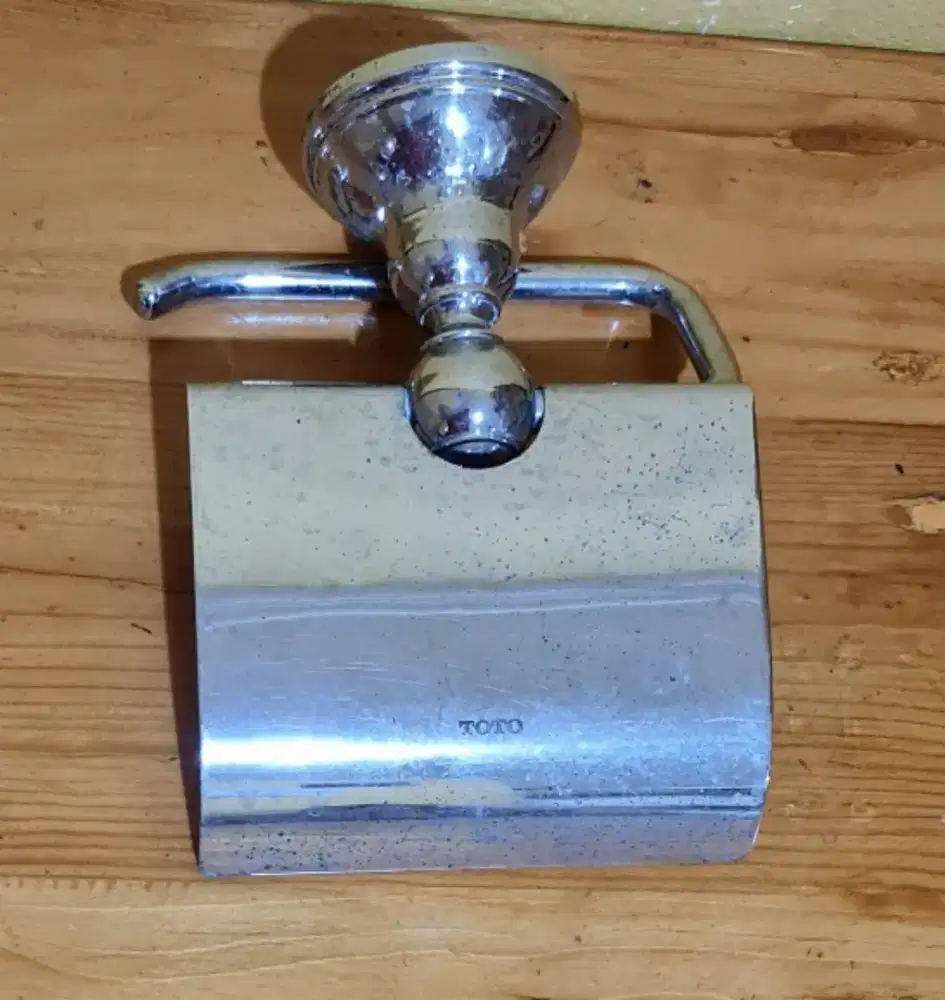 Tempat Tissue Paper Holder WC Stainless Steel