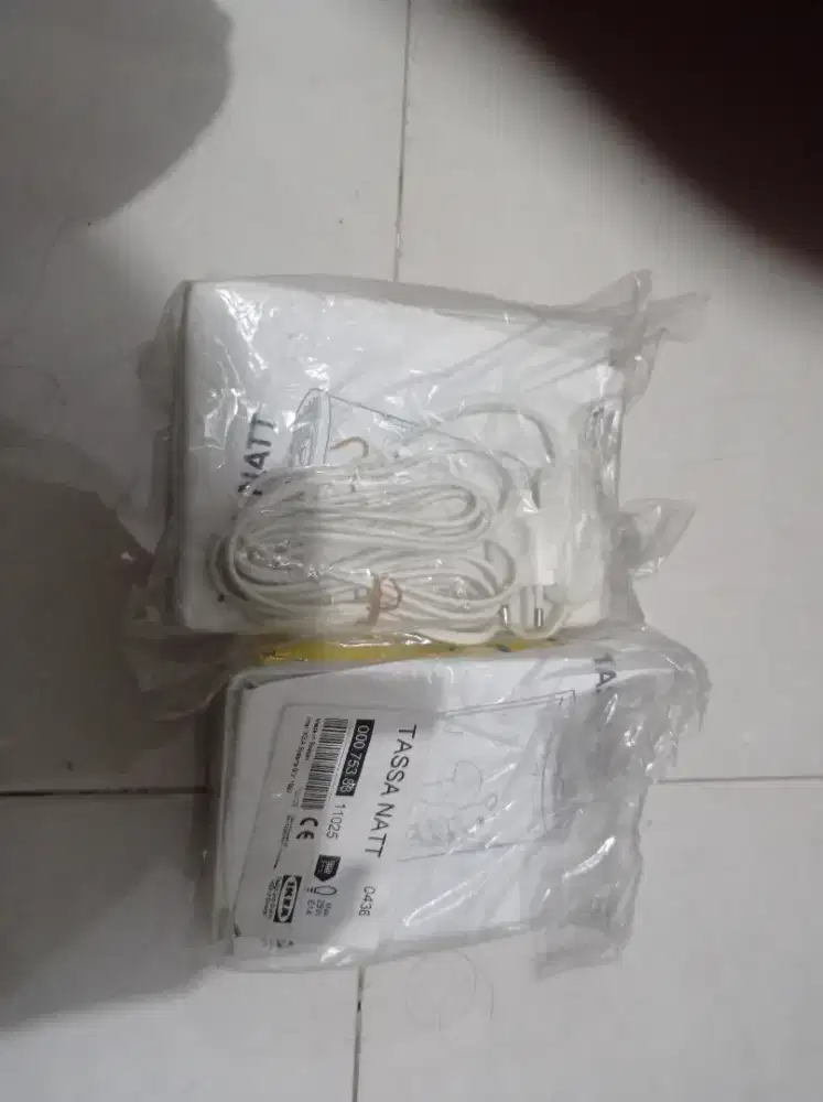 Lampu hiasan dinding anak