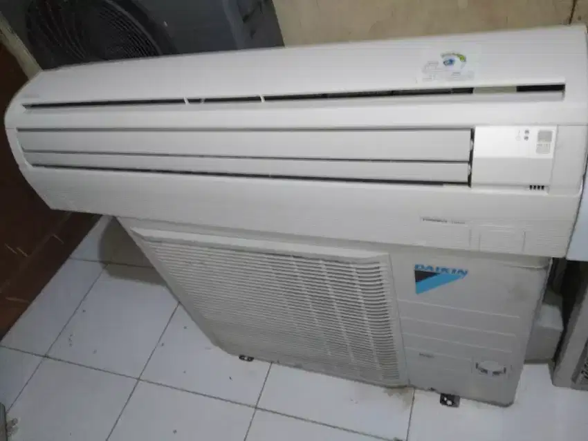 AC Daikin Thailand standar R 410 2 pk
