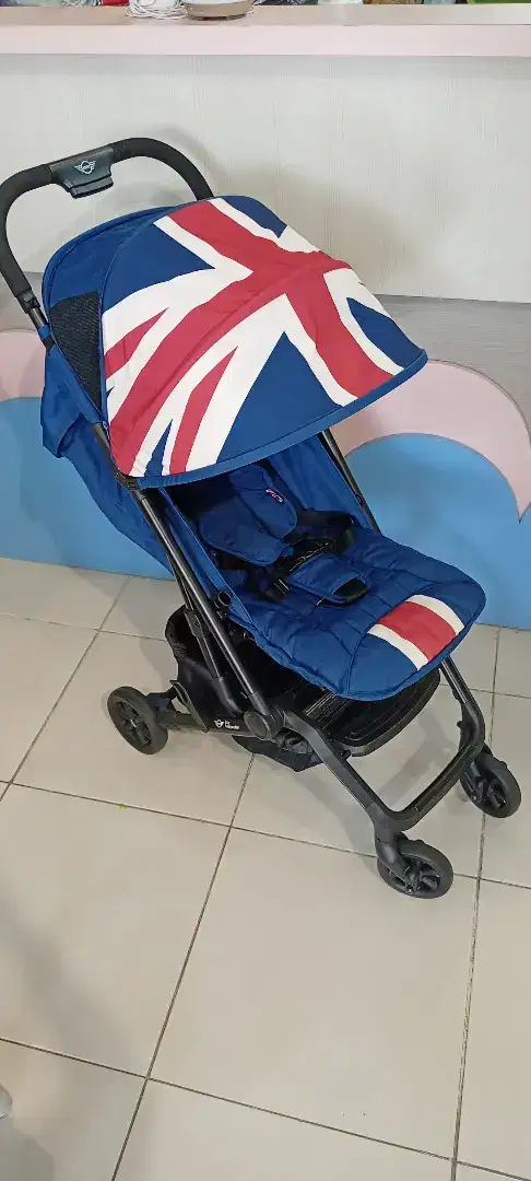 Preloved mini stroller by easywalker