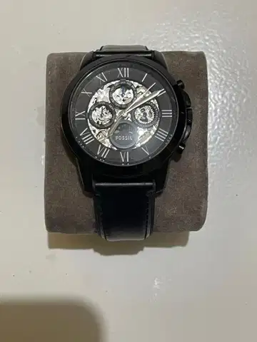 Fossil me clearance 3028