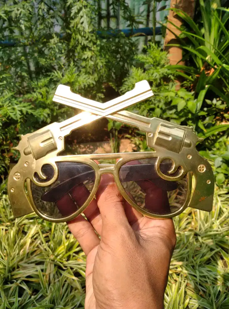 Kaca mata the gunners