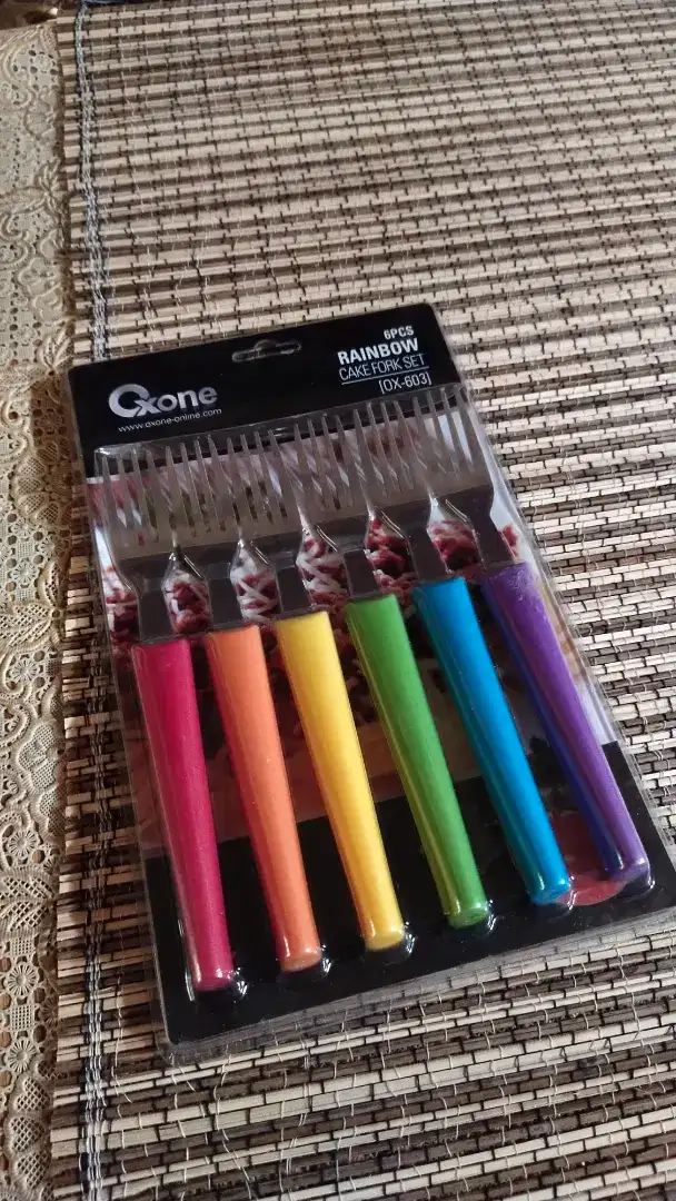 oxone rainbow cake fork set