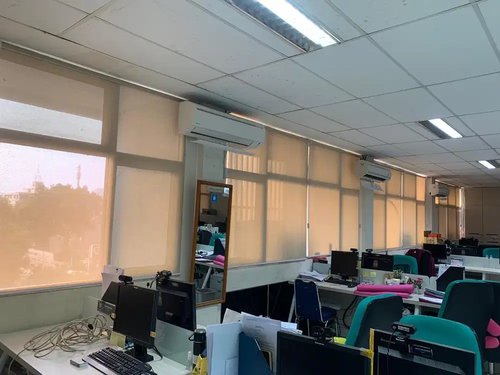 ROLLERBLINDS TIRAI GULUNG MINIMALIS