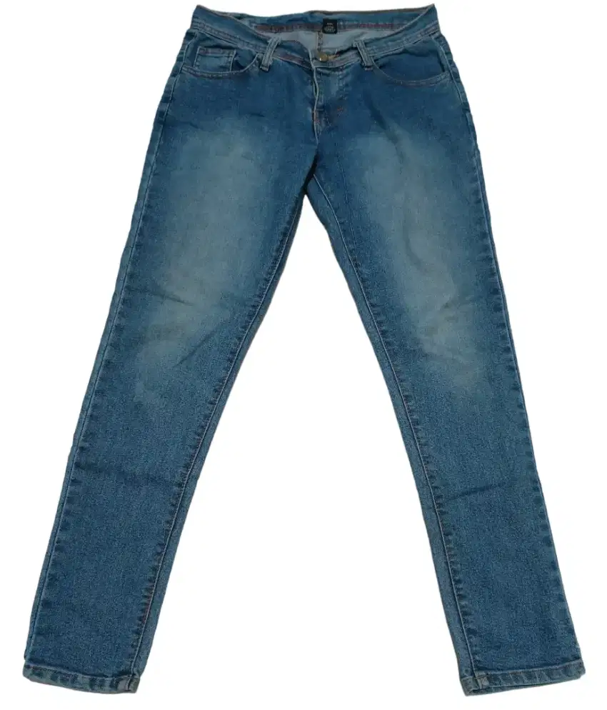 CELANA PANJANG JEANS WANITA.