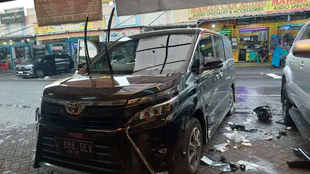 Deler resmi kaca film llumar 3M solargard  cpf 1