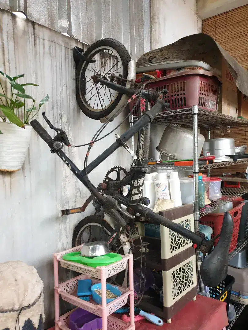 SEPEDA LIPAT AIRWALK ACE HARDWARE bkn ikea krisbow informa sony bmb