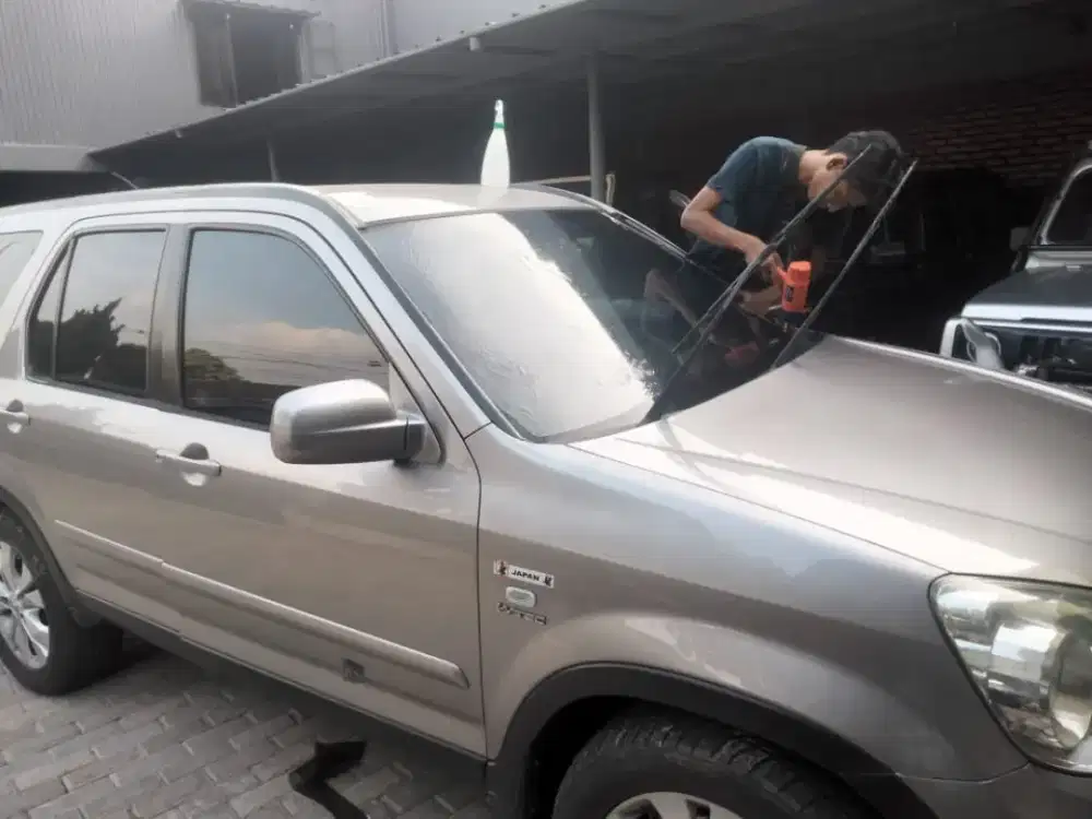 kaca film mobil 40% 60% dan 80% hitam dan silver