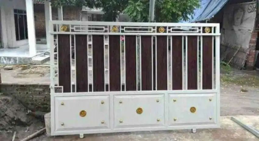 Pagar garasi grc mobil