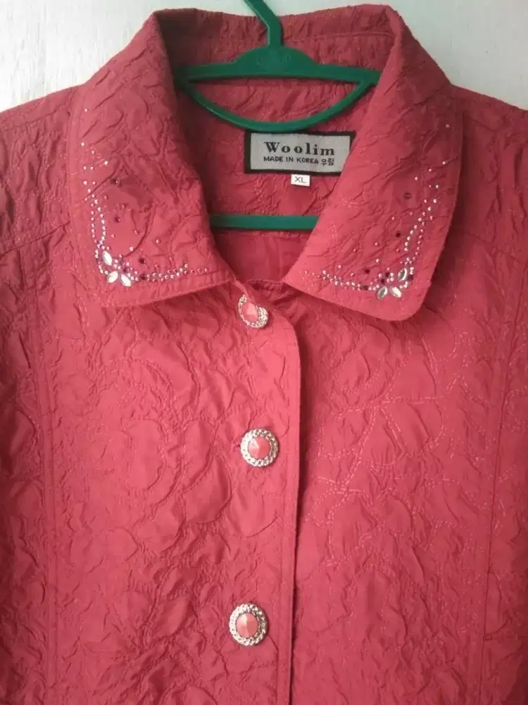 Blazer Premium Cantik,kancing mewah.LIKE NEW